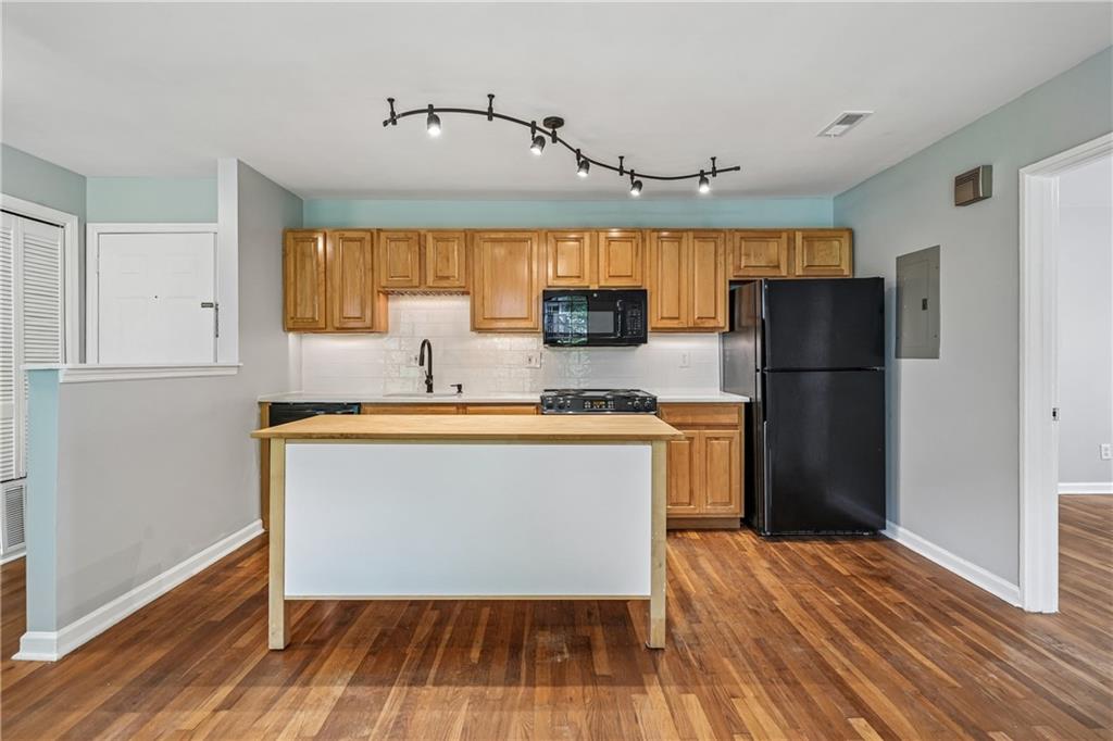 317 8th Street NE Unit 7