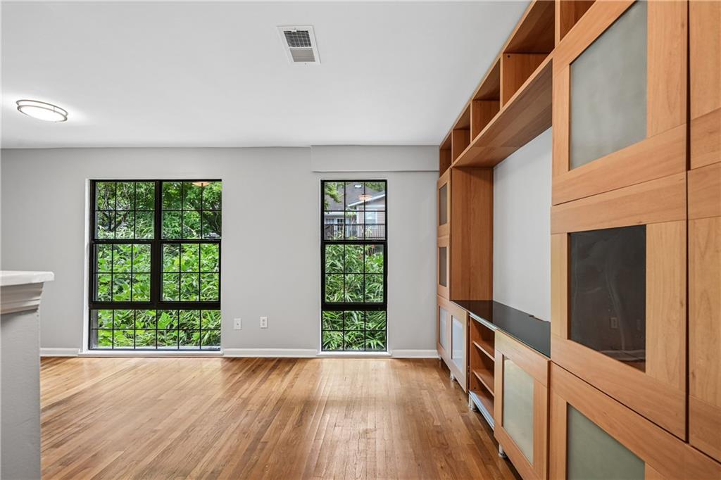 317 8th Street NE Unit 7