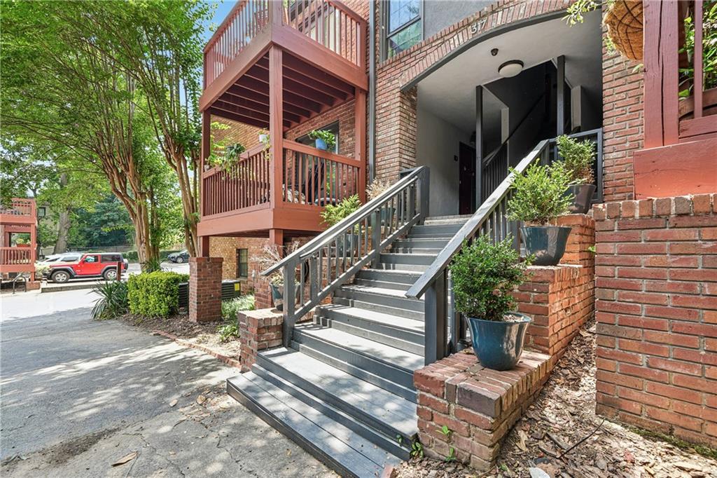 317 8th Street NE Unit 7