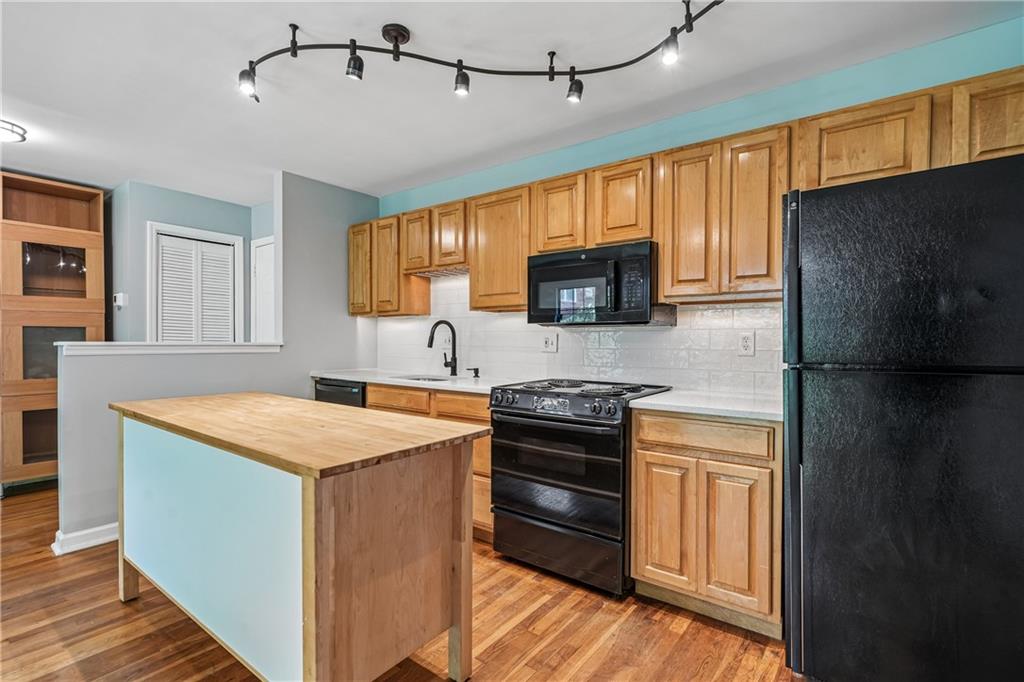 317 8th Street NE Unit 7
