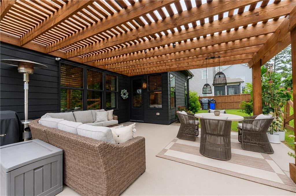 712 Bridgeview Drive