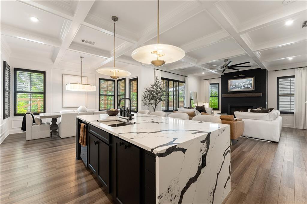 712 Bridgeview Drive