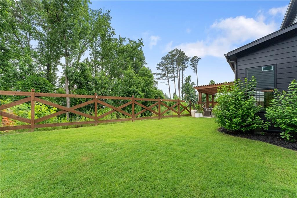 712 Bridgeview Drive