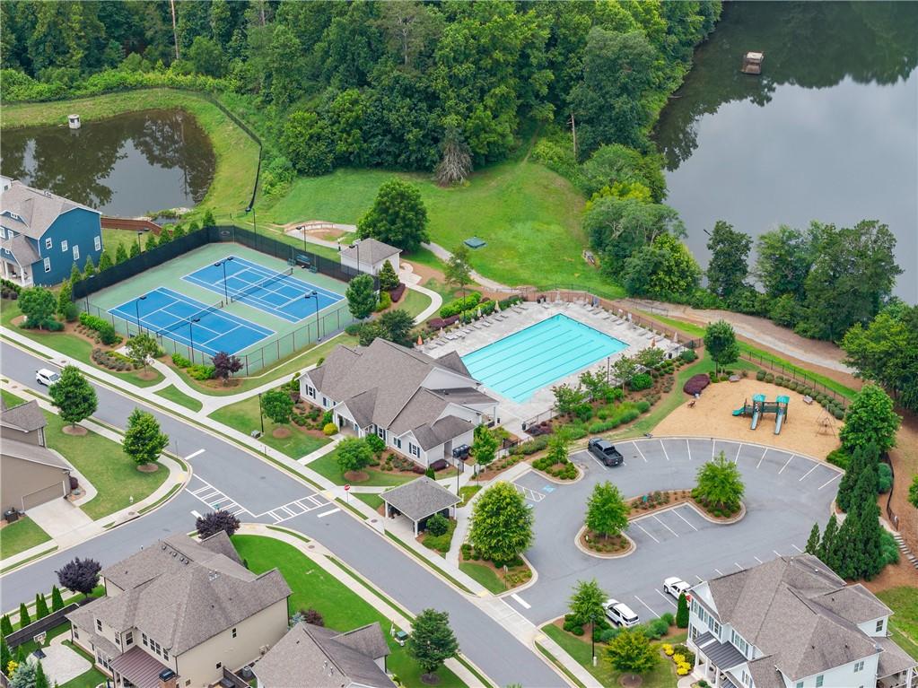 712 Bridgeview Drive