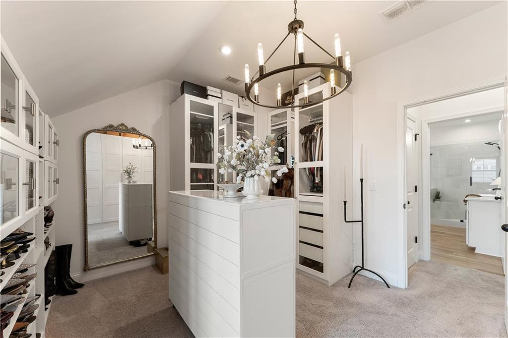 712 Bridgeview Drive