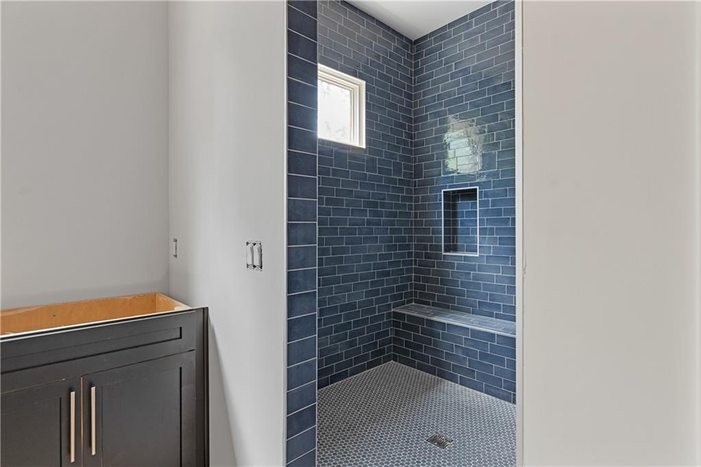 4834 Short Street