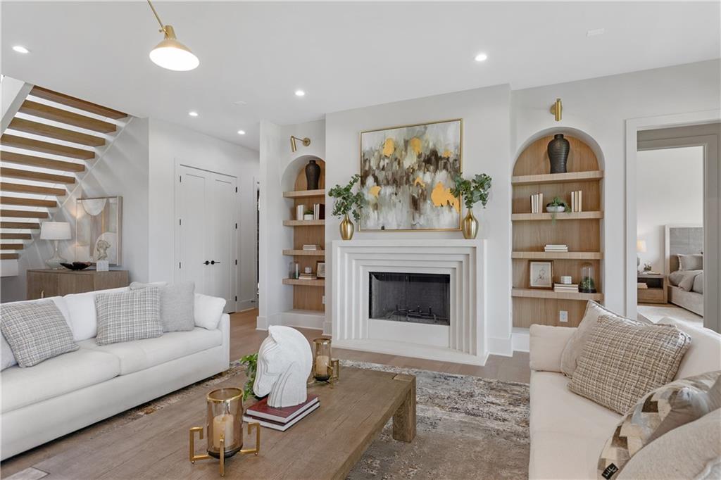4834 Short Street