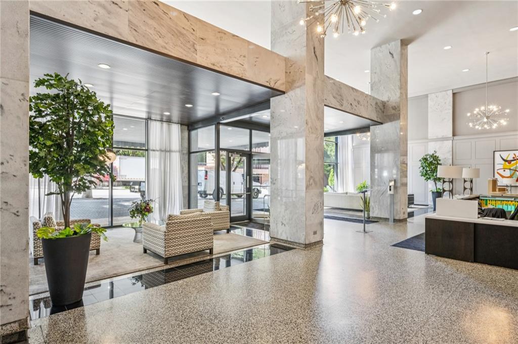620 Peachtree Street NE Unit 1106