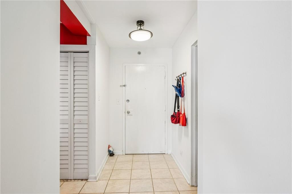 620 Peachtree Street NE Unit 1106