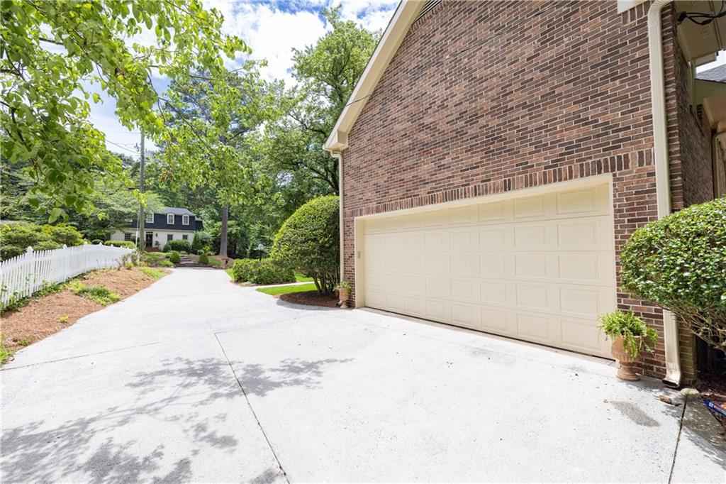 3059 Farmington Drive SE