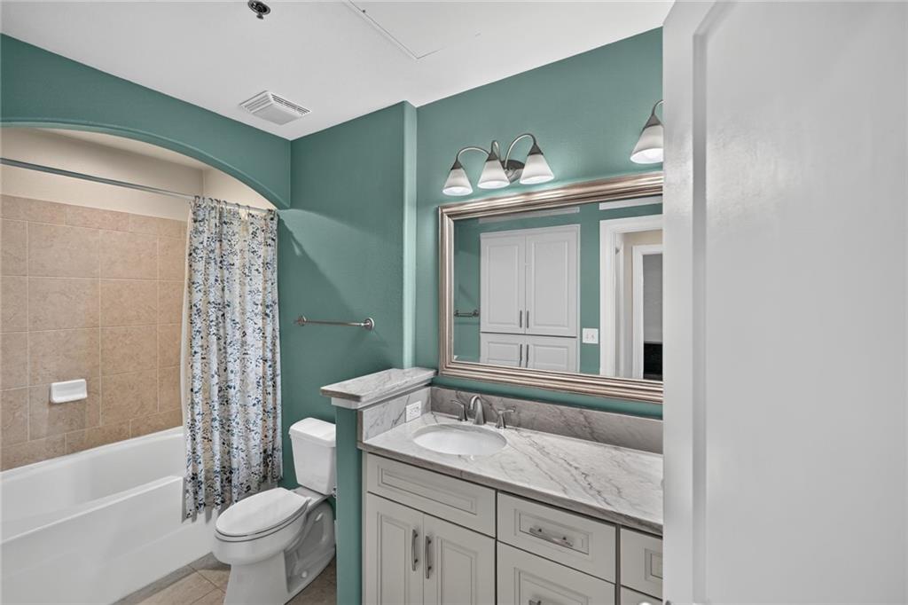 3445 Stratford Road NE Unit 402