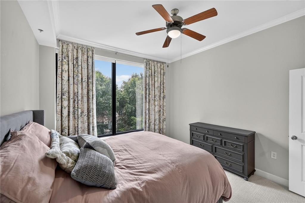 3445 Stratford Road NE Unit 402
