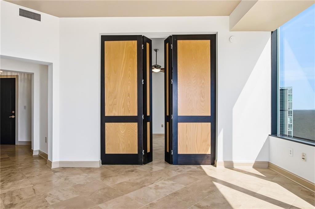 2828 Peachtree Road NW Unit 2402