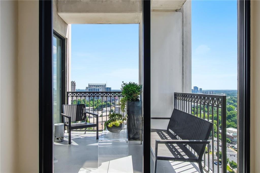 2828 Peachtree Road NW Unit 2402