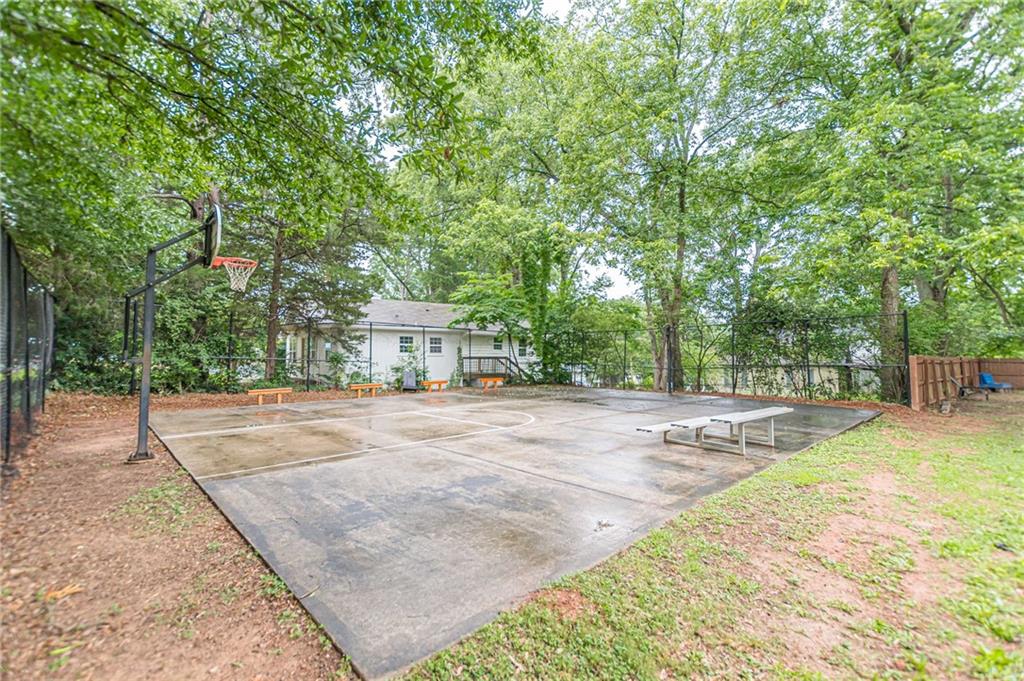 1892 Washington Road