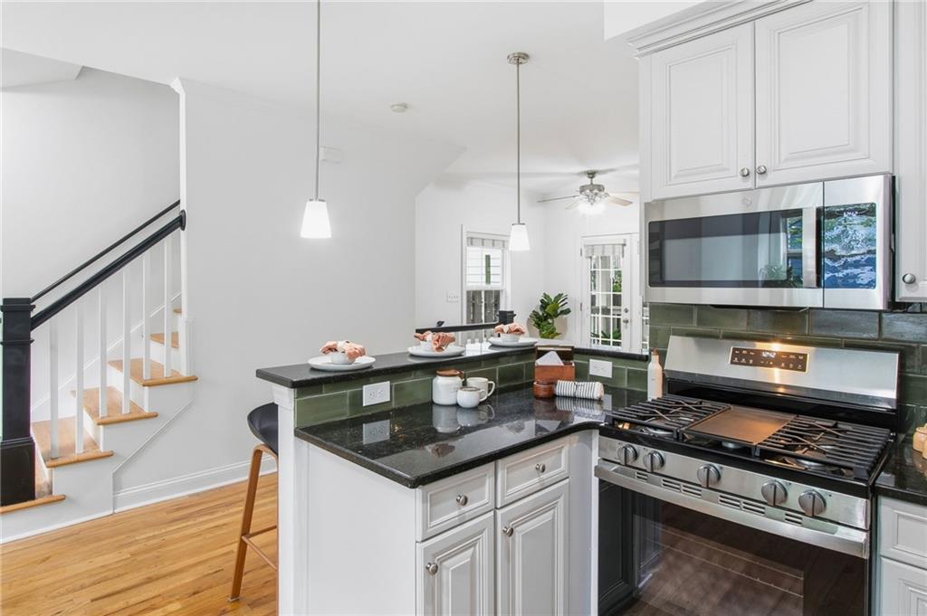 234 Carlyle Park Drive NE