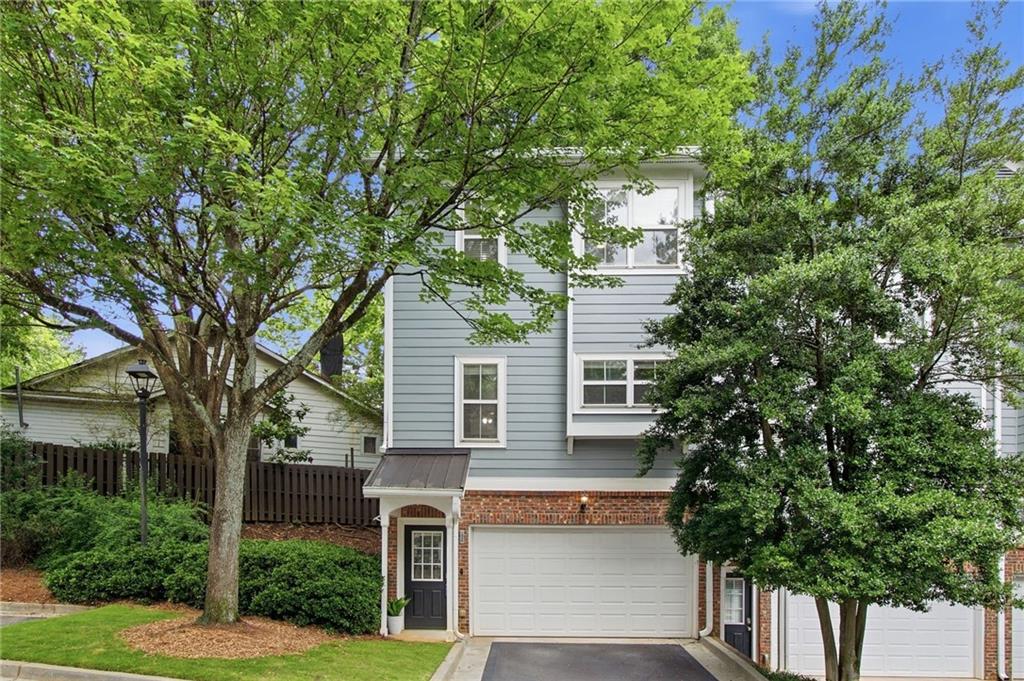 234 Carlyle Park Drive NE