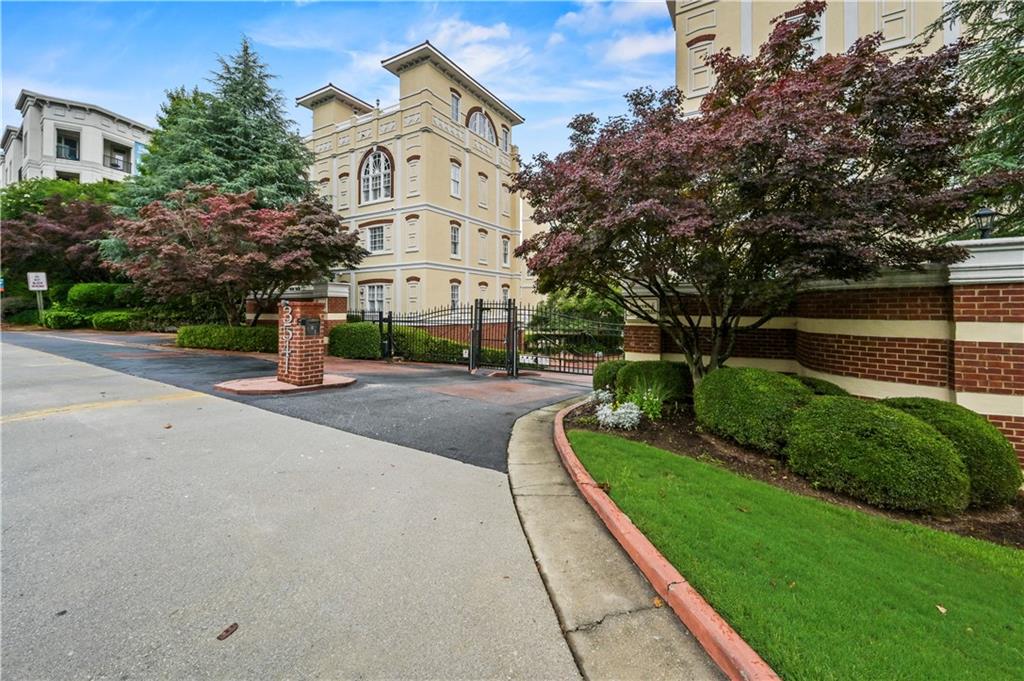 3541 Roswell Road NE Unit 11