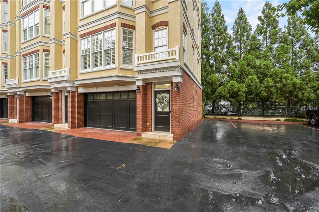 3541 Roswell Road NE Unit 11