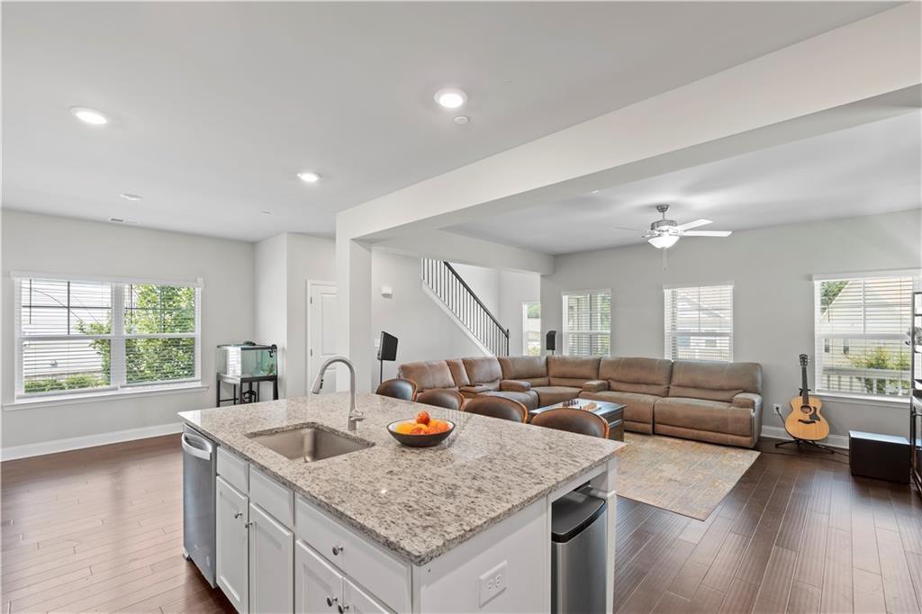 1030 Shy Lane