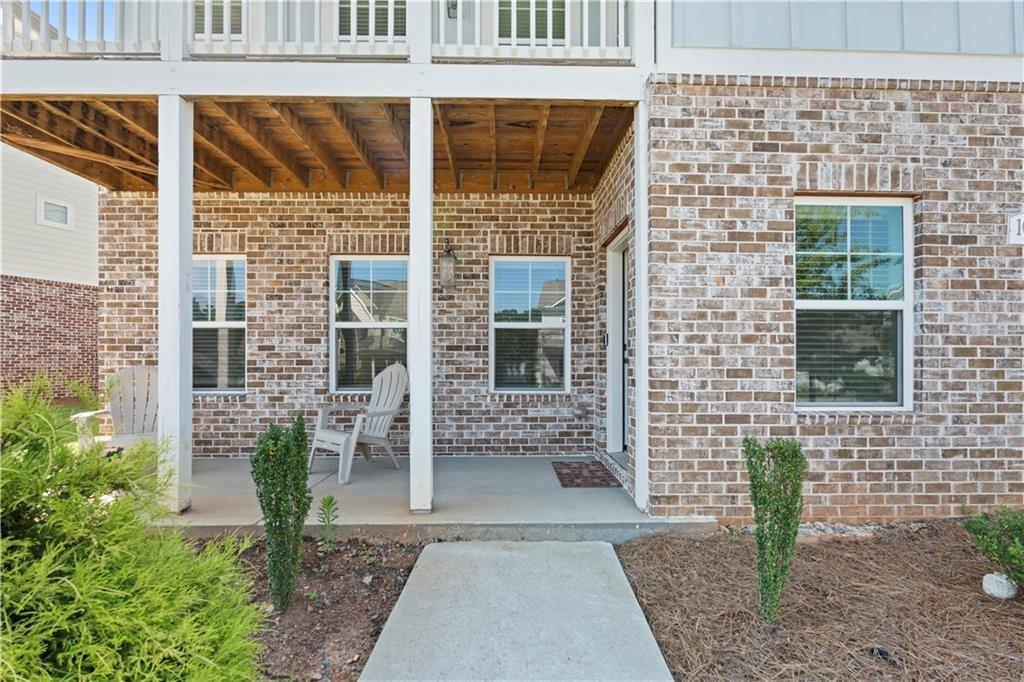 1030 Shy Lane