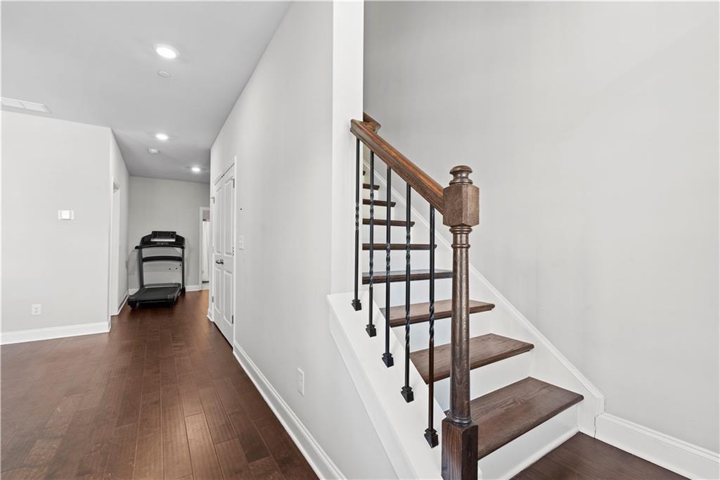 1030 Shy Lane