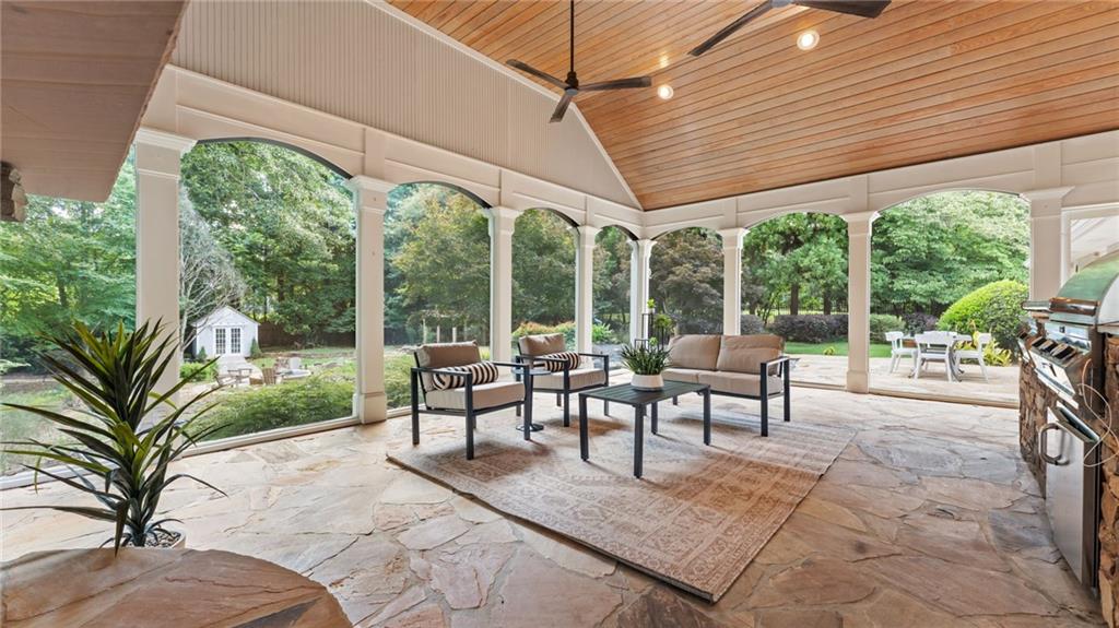 223 Cathy Ann Lane NW