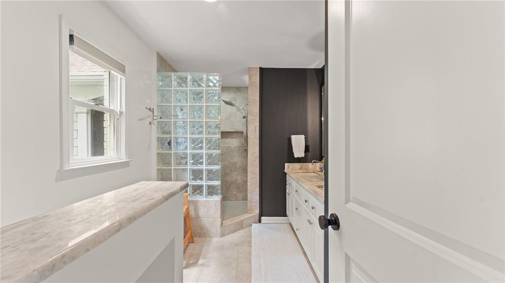 223 Cathy Ann Lane NW