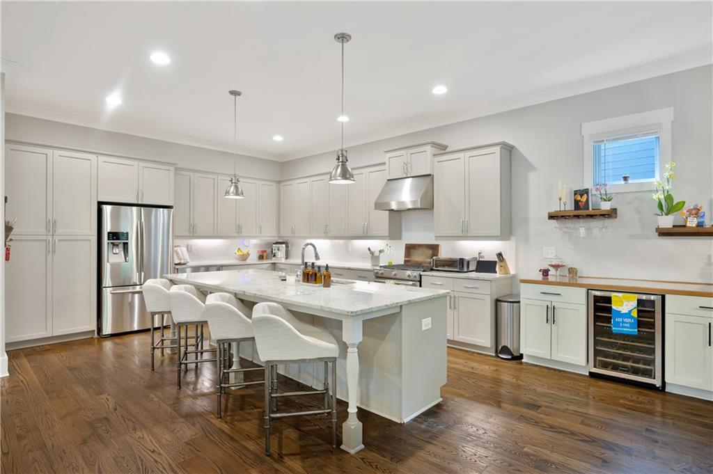 2230 Main Street NW
