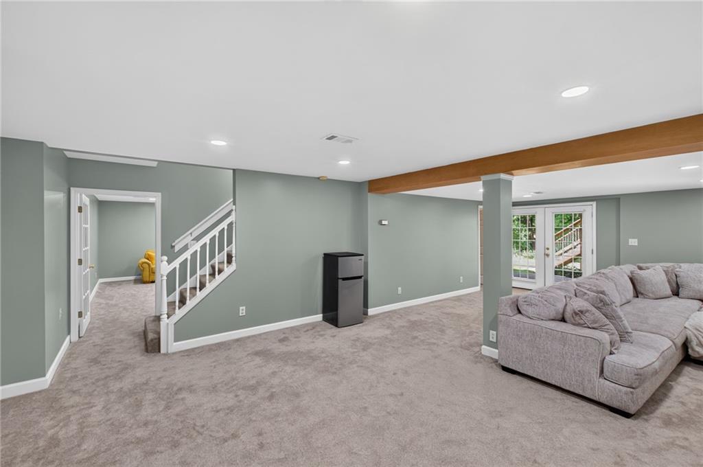 5950 Sequoia Lane