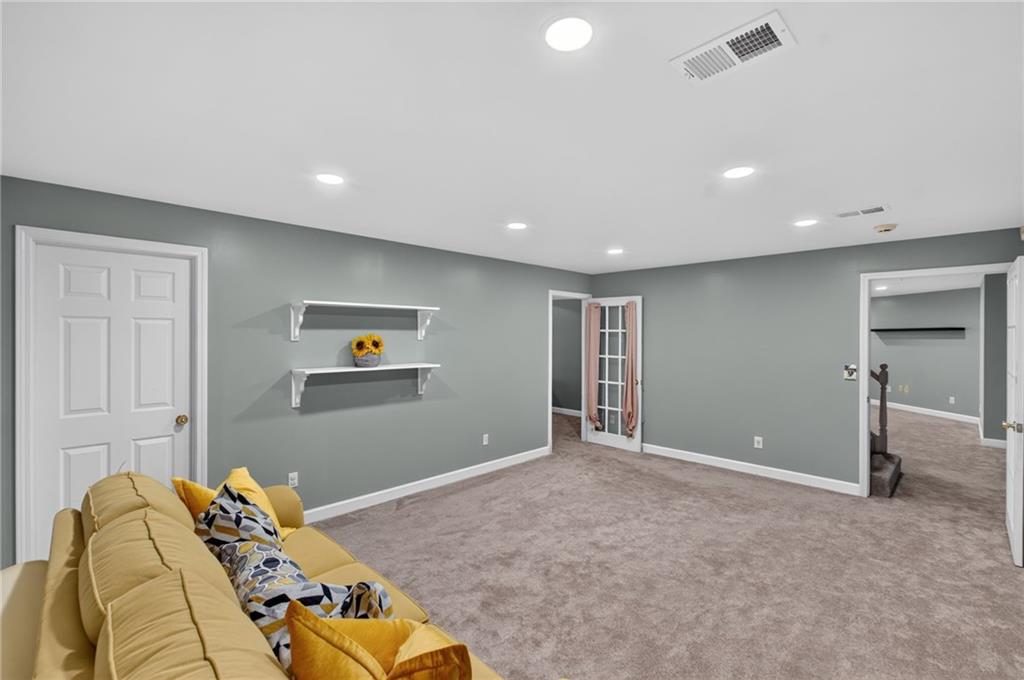 5950 Sequoia Lane