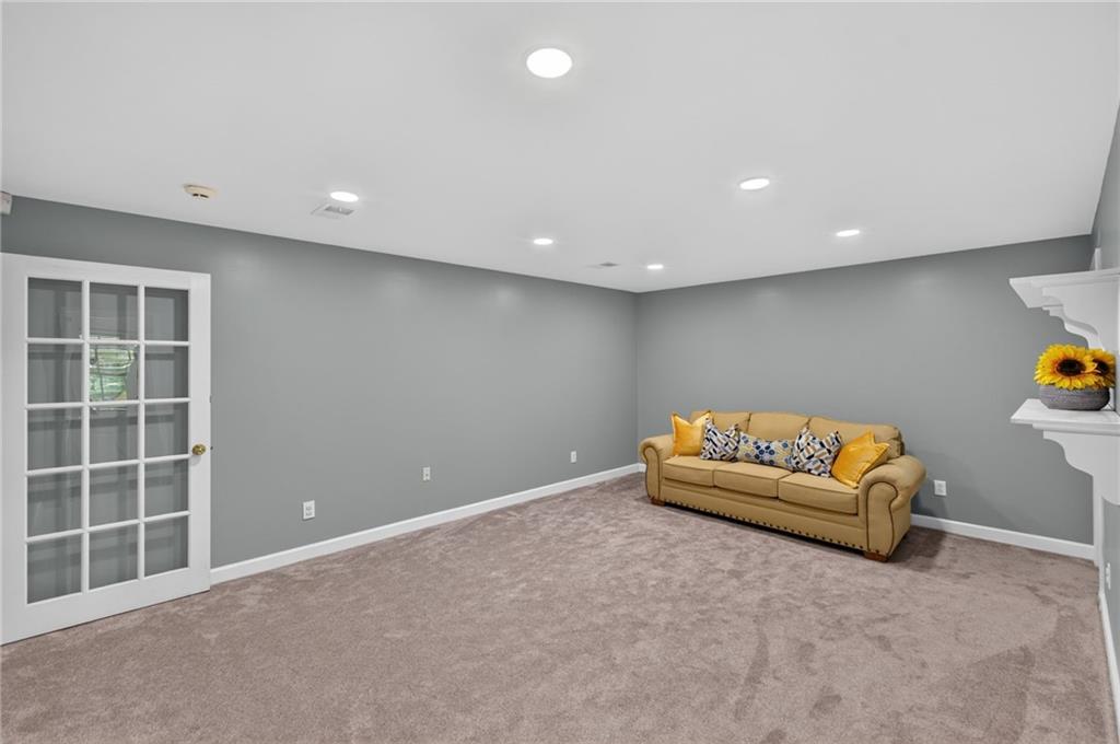5950 Sequoia Lane