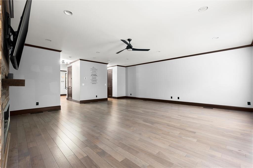 5583 Julian Place