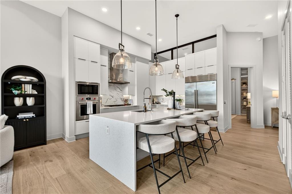 40 12th Street NE Unit 806