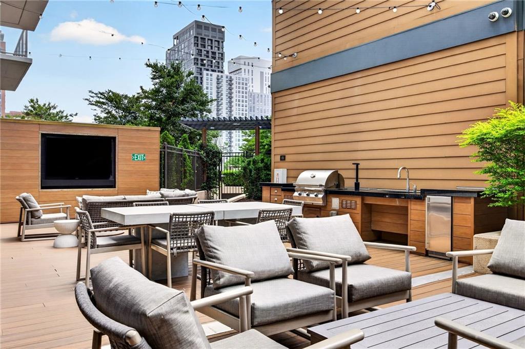 40 12th Street NE Unit 806