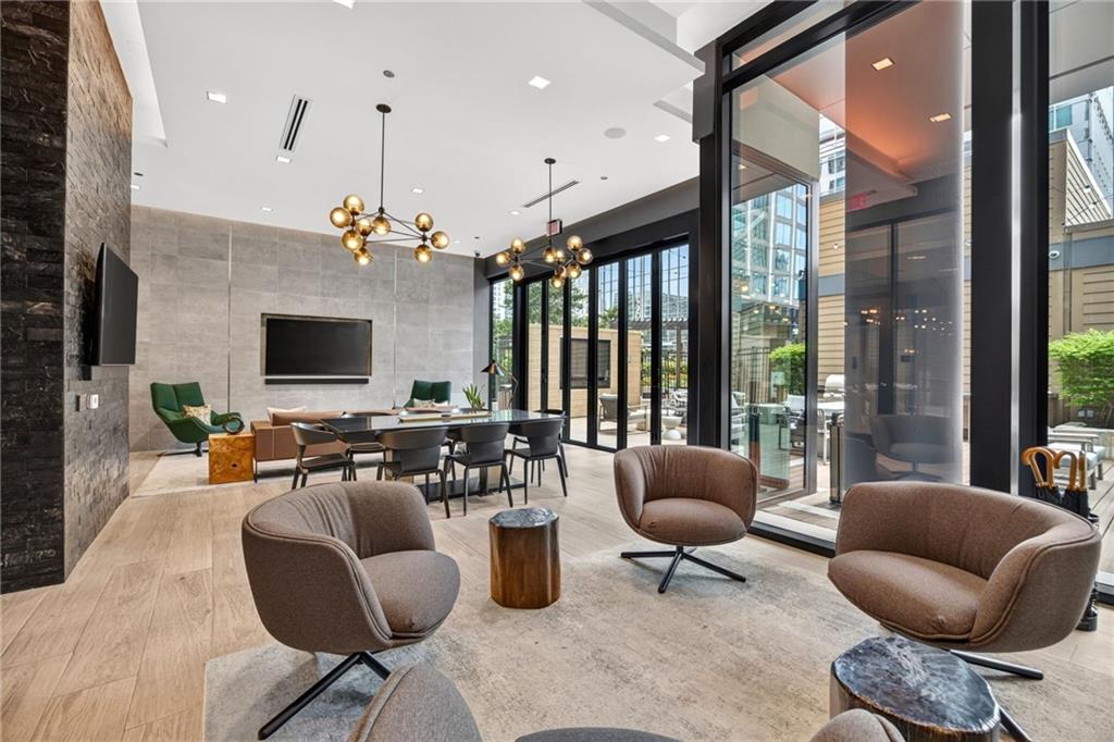 40 12th Street NE Unit 806