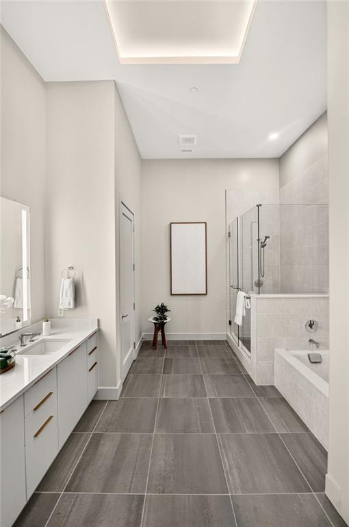40 12th Street NE Unit 806