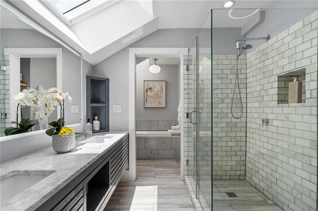 30 5th Street NE Unit 1001
