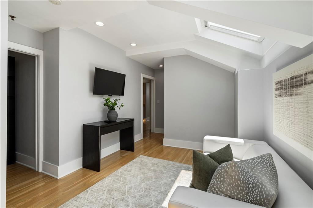 30 5th Street NE Unit 1001
