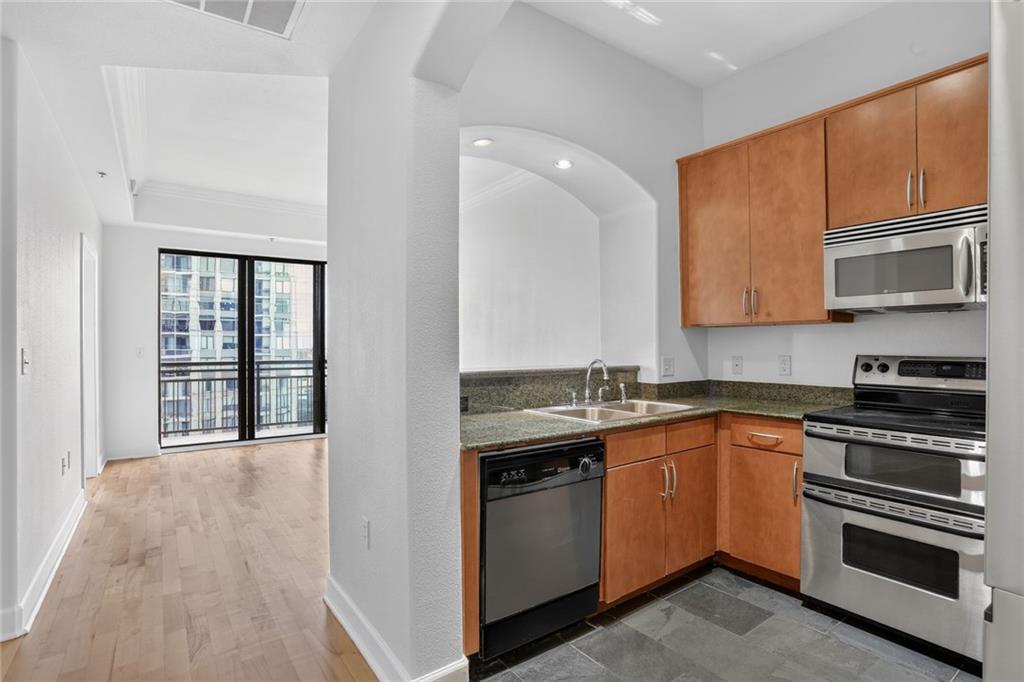 3445 Stratford Road NE Unit 2306