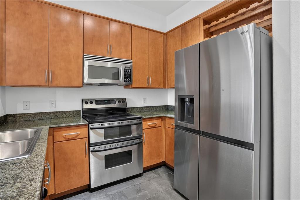 3445 Stratford Road NE Unit 2306
