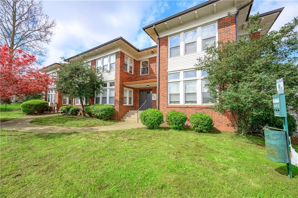 600 Parkway Drive NE Unit 10