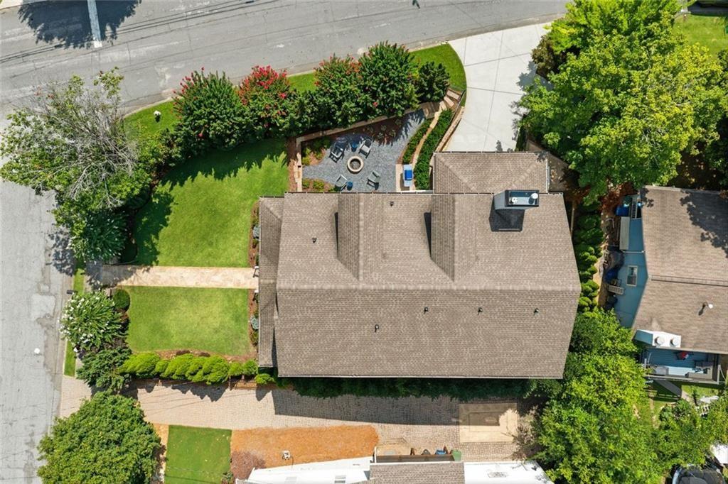 383 Peachtree Avenue NE