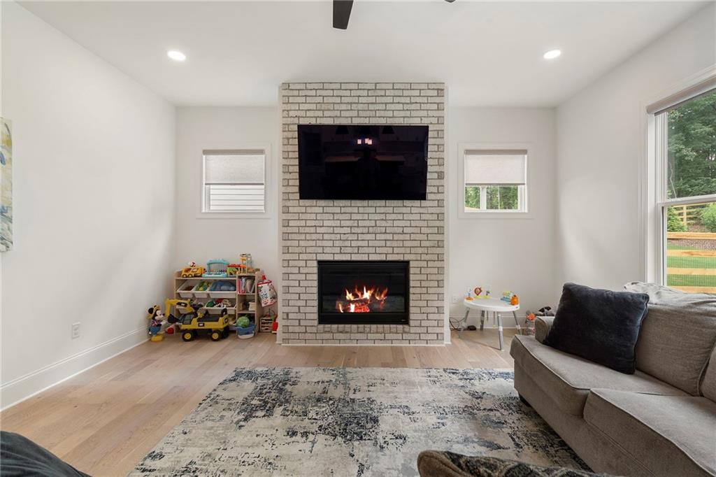 582 Meadow Way