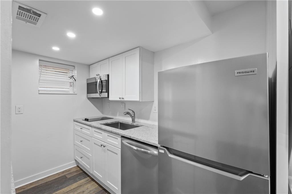 789 Barnett Street NE Unit 4