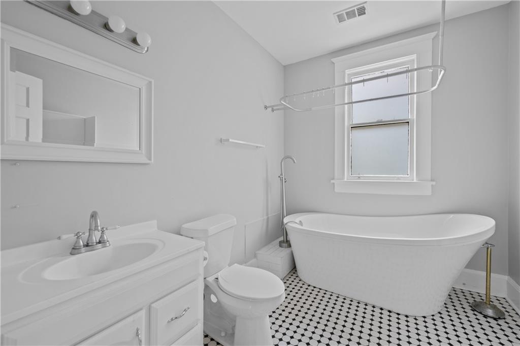 693 Myrtle Street NE Unit 3