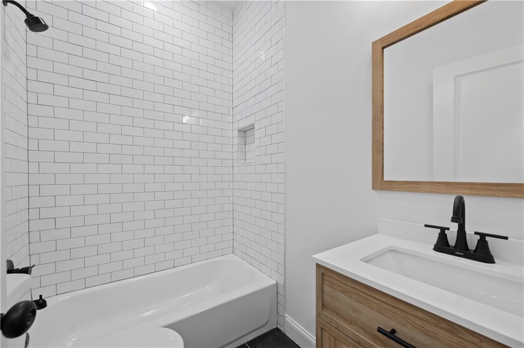 360 Ponce De Leon Avenue NE Unit 4
