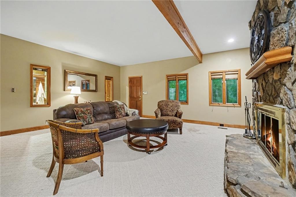 365 Crosstree Lane