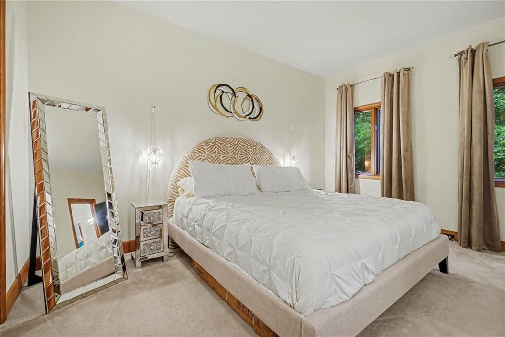 365 Crosstree Lane