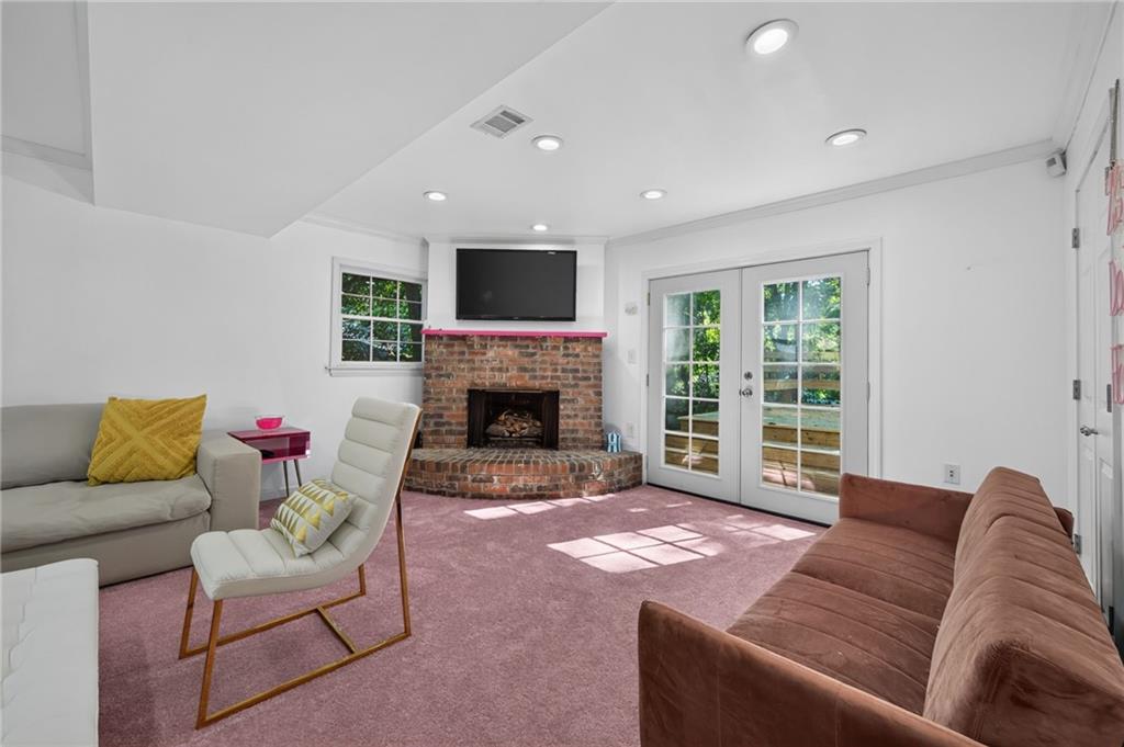 6485 Wright Road